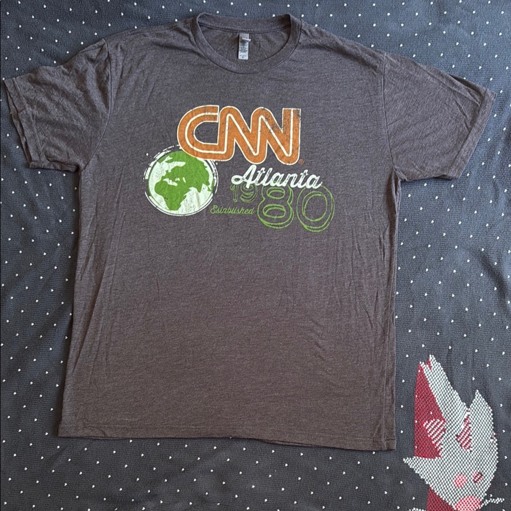Official CNN Headquarters Established 1980 Atlanta Men’s Graphic Tee Size XL